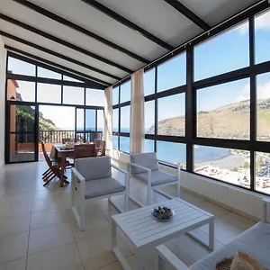 https://villa-con-estupenda-vista-a-oceano-la-gomera.in-canary-islands.com